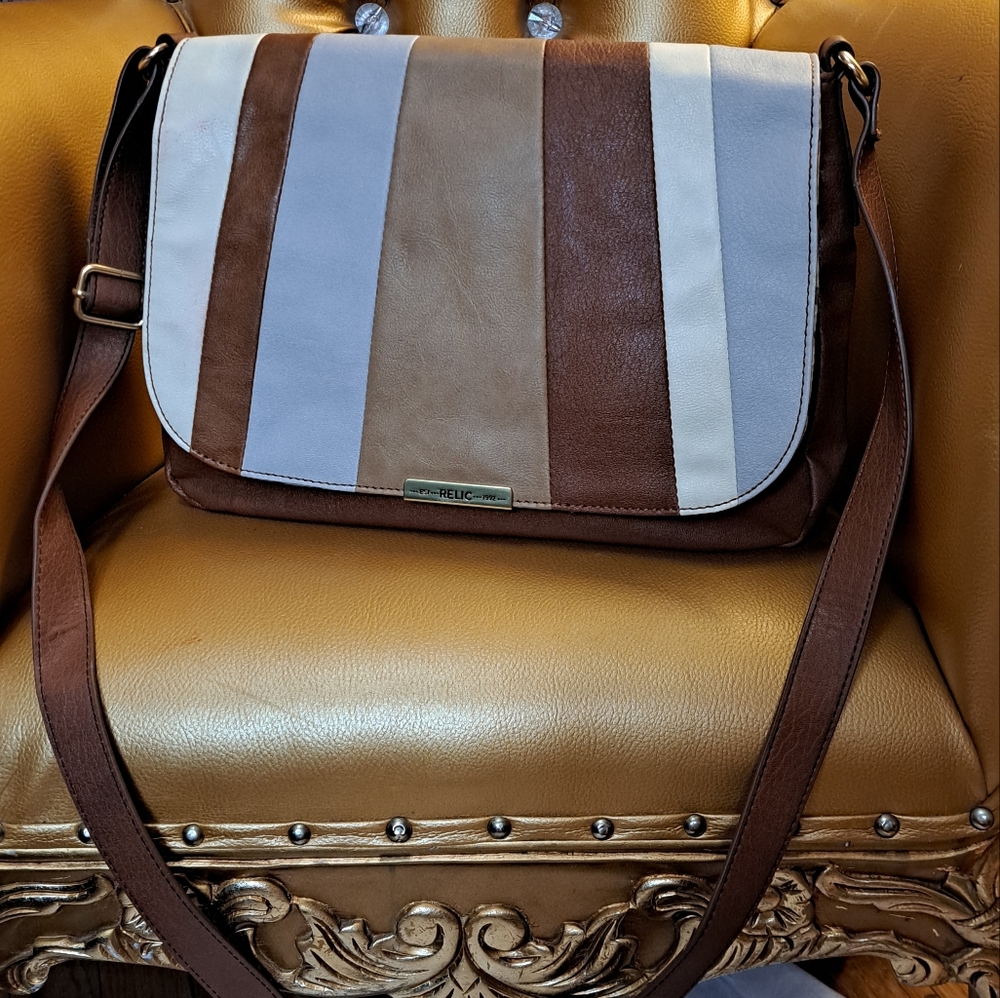 Relic Colorblock Shoulder Bag. Retro Look. Adjustable Strap.